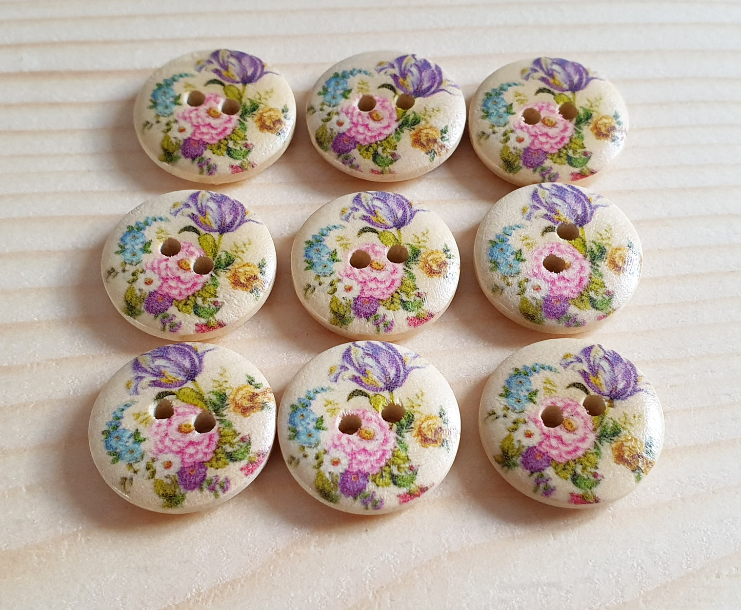 PEONY BOUQUET / 18mm - 6 buttons / Wooden Buttons / Sewing Buttons