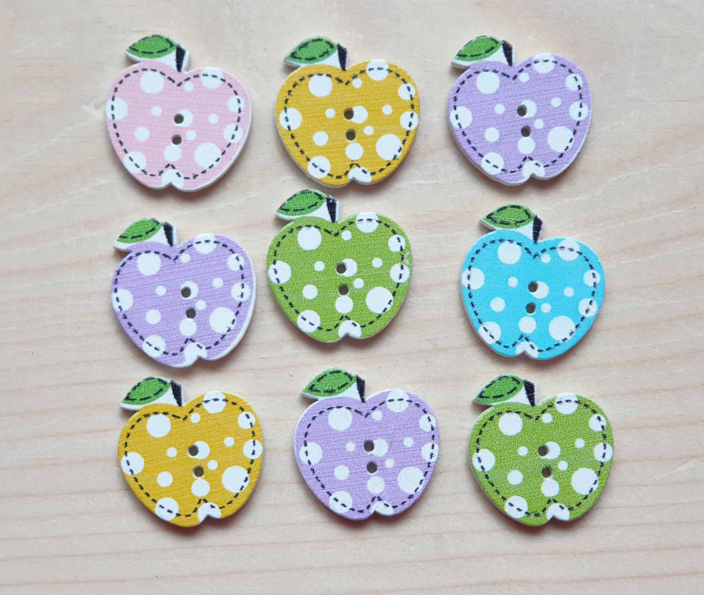 APPLE / 21*20mm / 8 buttons / Wooden Buttons / Sewing Buttons