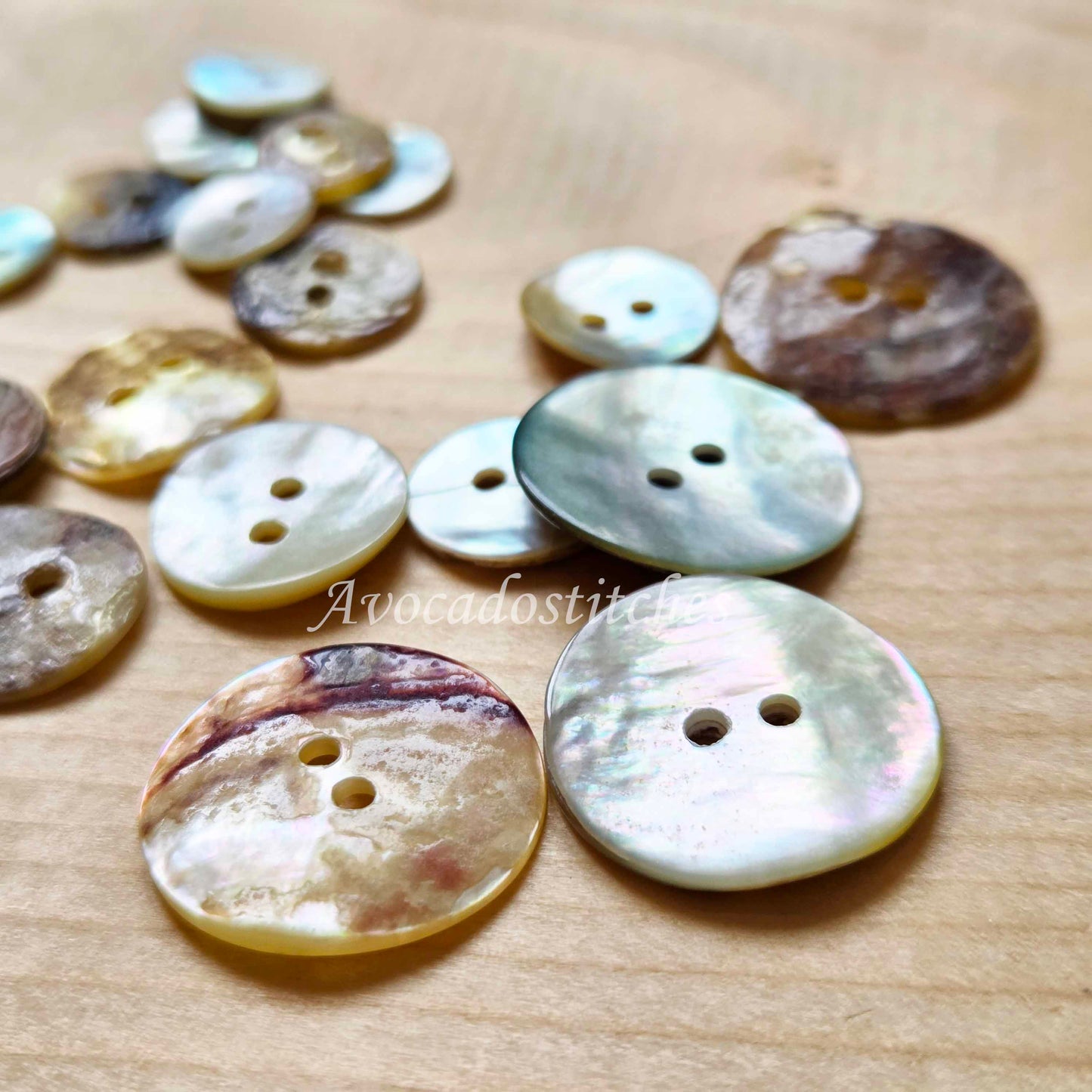 2-Hole AKOYA Seashell Buttons / 10-20mm / Set of 6 buttons / MOP Shell Buttons / Sewing Buttons