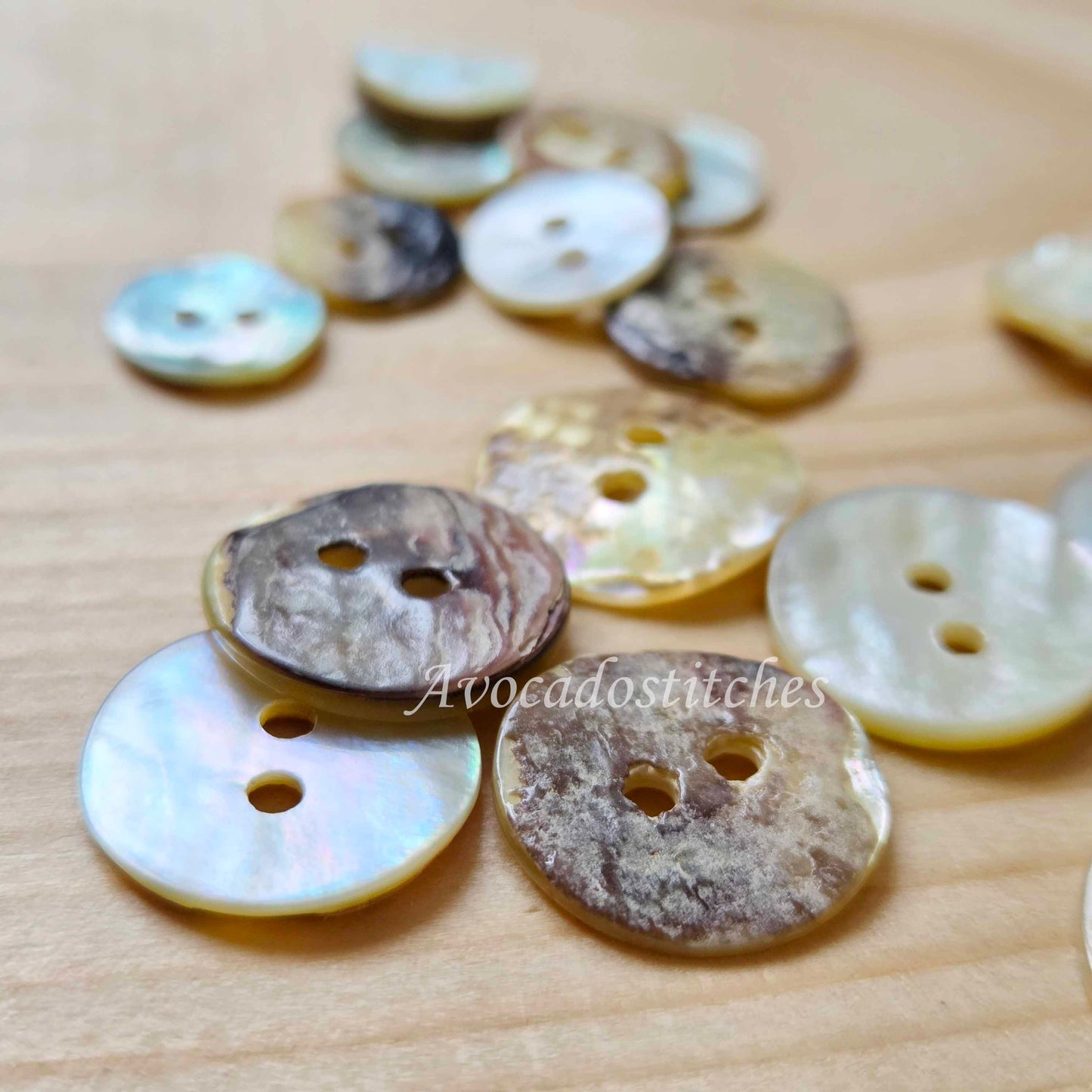 2-Hole AKOYA Seashell Buttons / 10-20mm / Set of 6 buttons / MOP Shell Buttons / Sewing Buttons