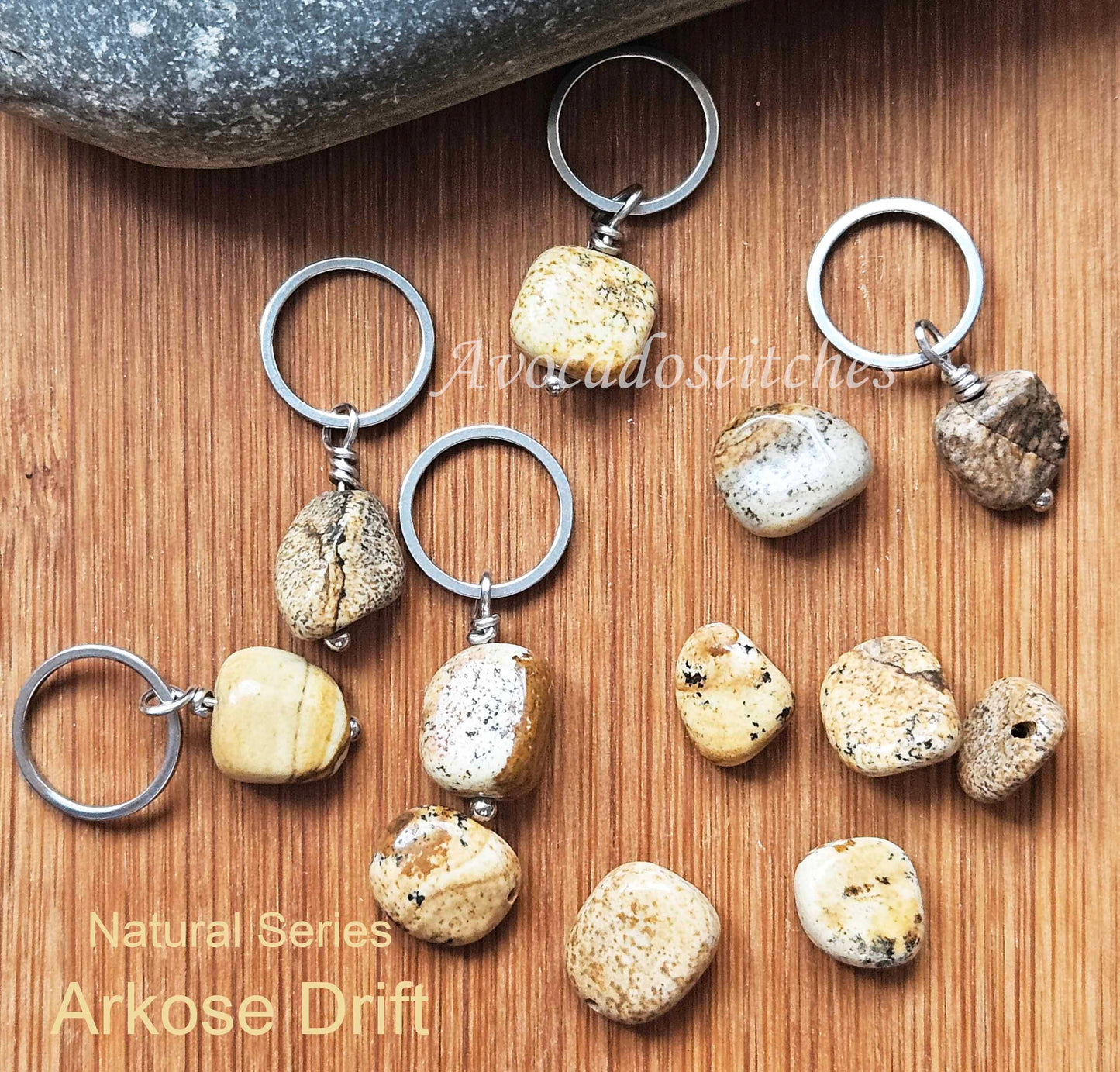 ARKOSE DRIFT (Natural Stone & Stainless Steel) – Set of 5 Stitch Markers / Knitting Crochet Notions