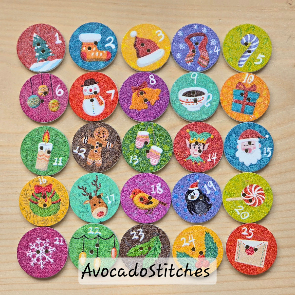 AVENT BUTTONS / 25 Holiday Count Down buttons / Wooden Buttons / Sewing Buttons