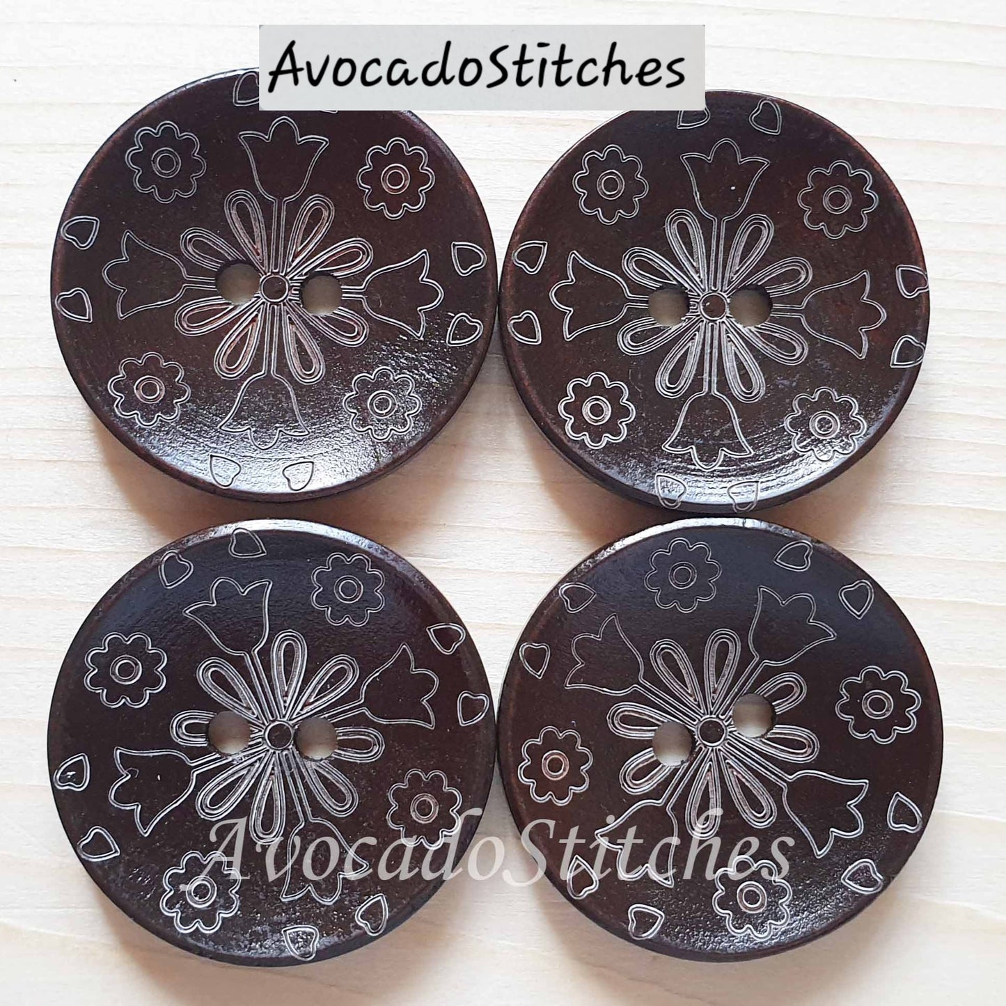 BLOSSOM / 30mm - 4 buttons / Wooden Buttons / Sewing Buttons