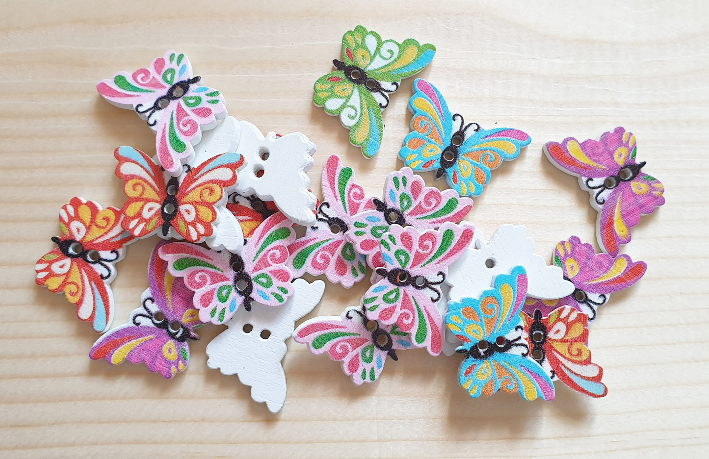 Clearance // Garden Butterfly / Wooden Buttons (Set of 8)