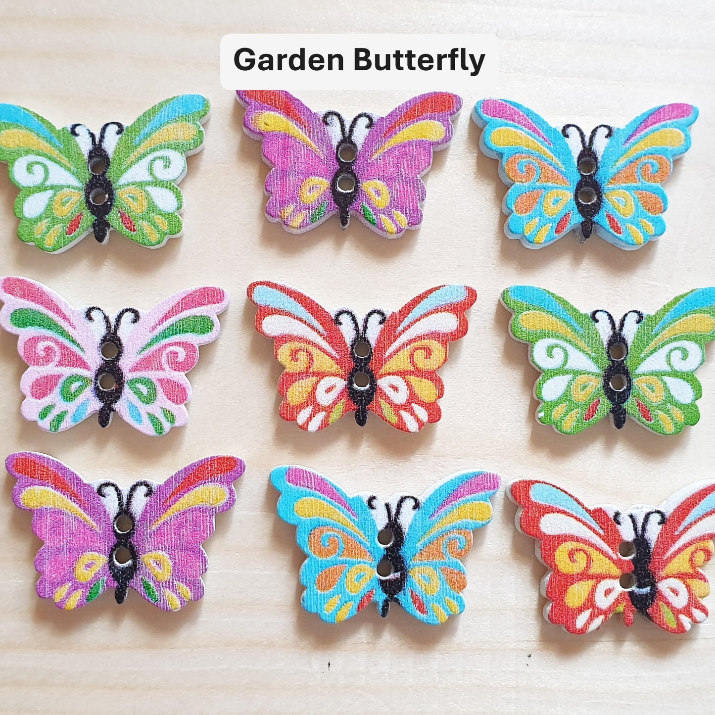 Clearance // GARDEN BUTTERFLY / 8 buttons / Wooden Buttons / Sewing Buttons