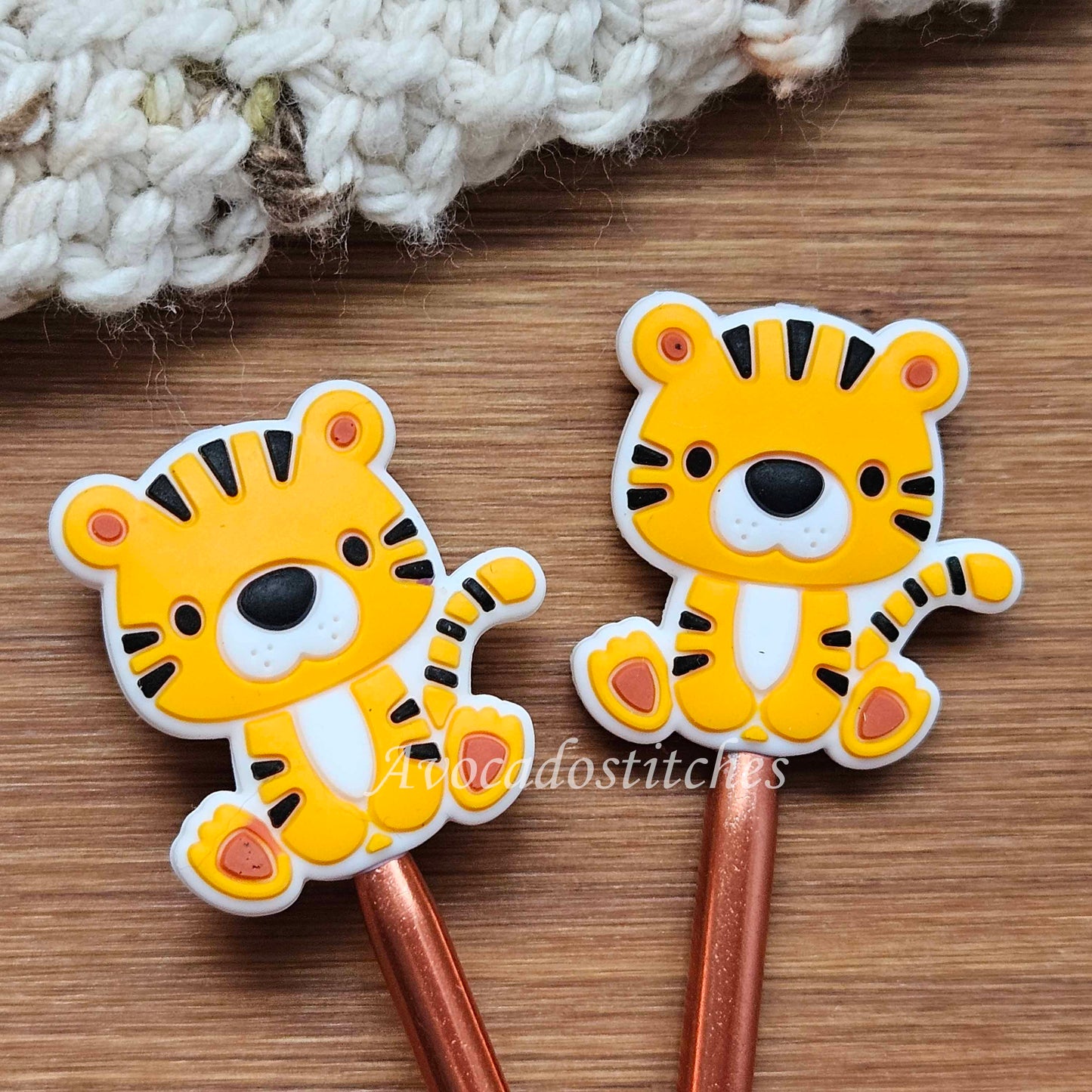 BABY TIGER Stitch Stoppers / 2 pieces / Knitting Needle Stoppers / Point Protection / Notions