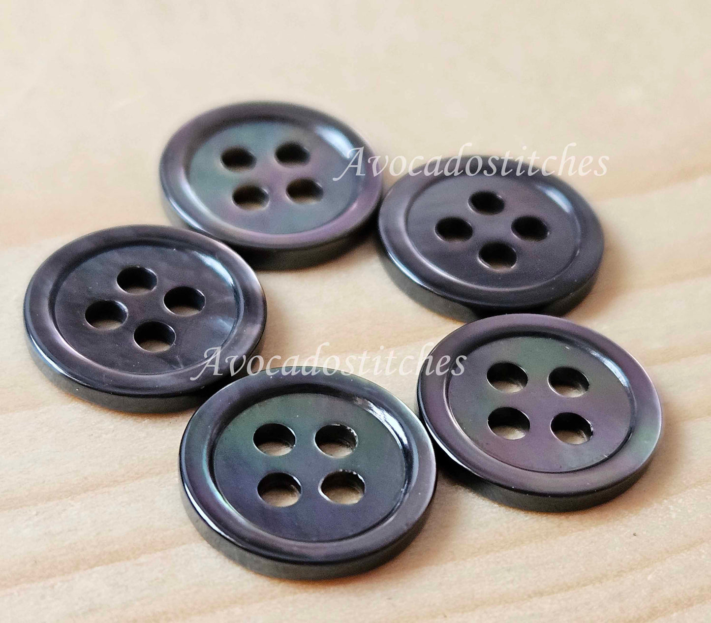 BLACK MOP Seashell Buttons / 11.5mm - 6 buttons / Natural Seashell Buttons / Sewing Buttons