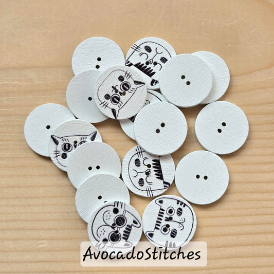 BLACK & WHITE CAT / 20-25mm - 8 buttons / Wooden Buttons / Sewing Buttons