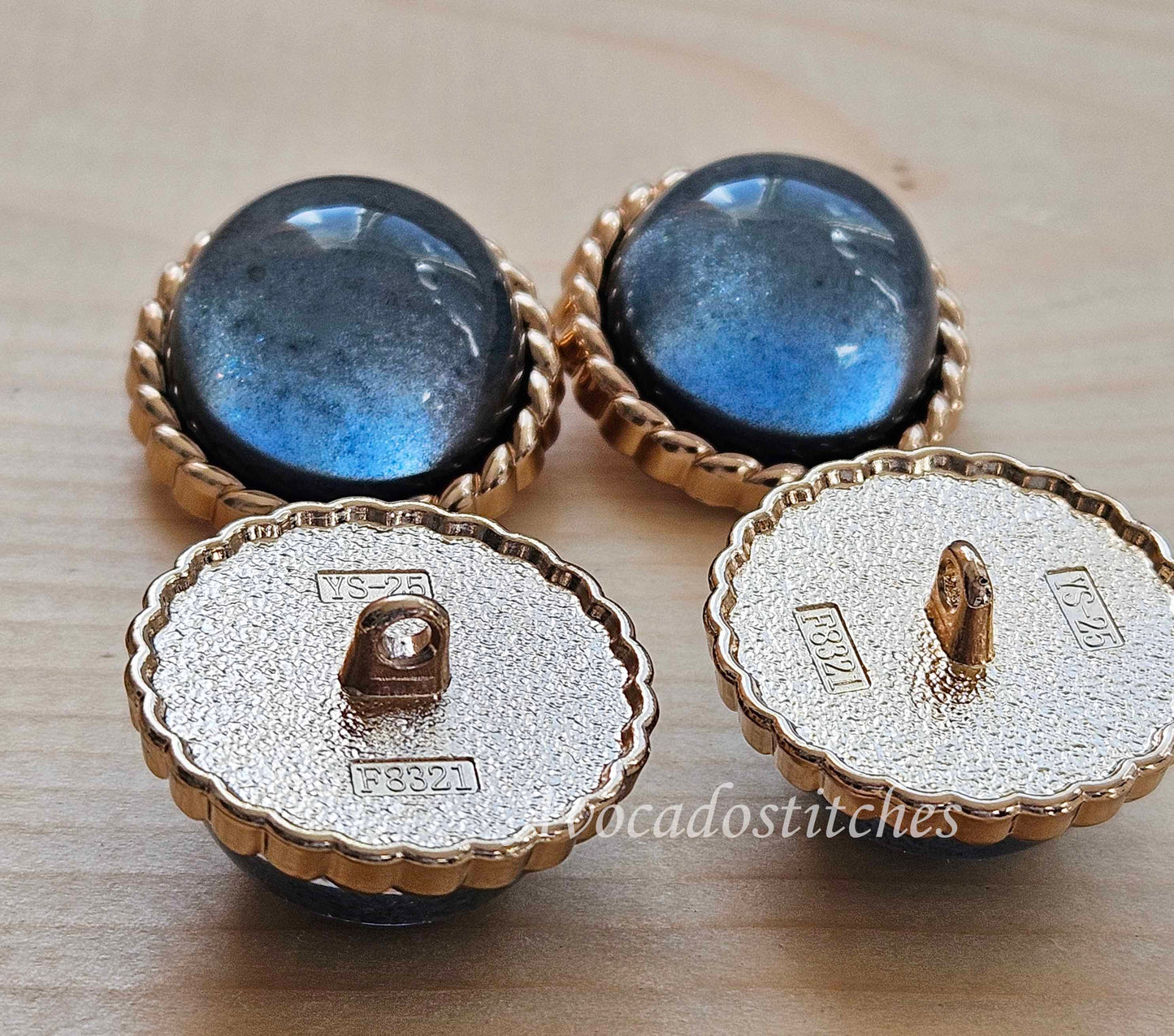 BLUE BELLE / Metal Shank Buttons with ABS plastic centerpiece / 25mm / Set of 4 buttons / Sewing Buttons