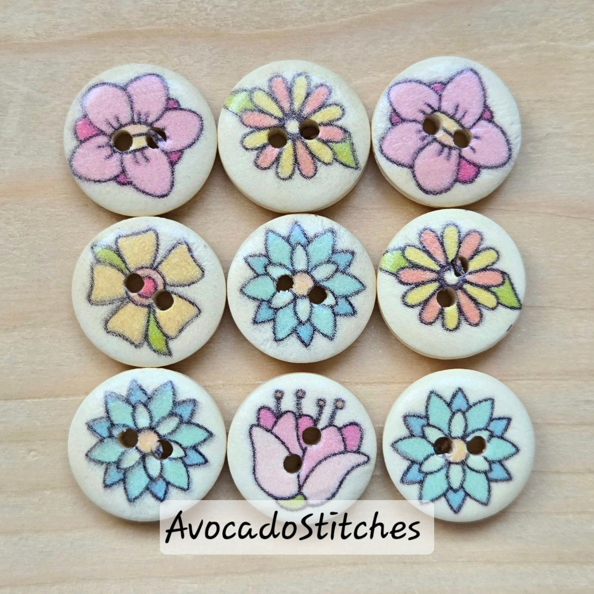 BLUSHWOOD BLOSSOMS / 15mm - 8 buttons / Wooden Buttons / Sewing Buttons
