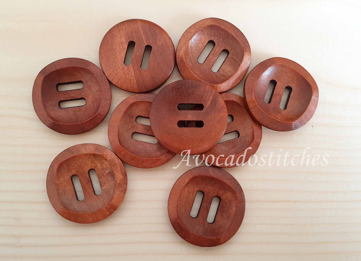 BUCKLE BROWN / 30mm / Set of 6 buttons / Wooden Buttons / Sewing Button