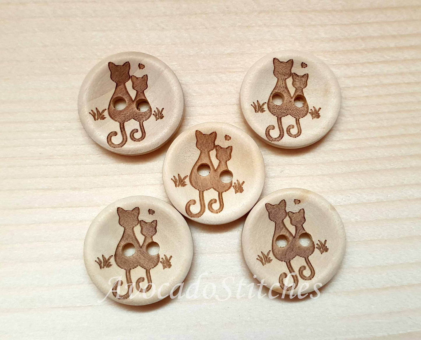 AvoDesigns CAT LOVERS / 15-25mm - 6 buttons / Wooden Buttons / Unvarnished / Sewing Buttons