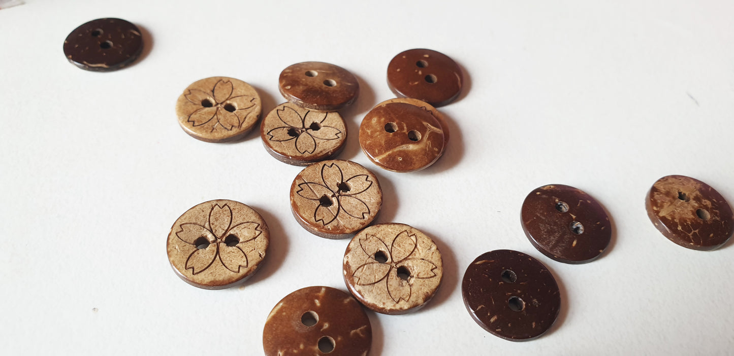 COCO JASMINE / 12.5-15mm / Coconut Buttons / Sewing Buttons