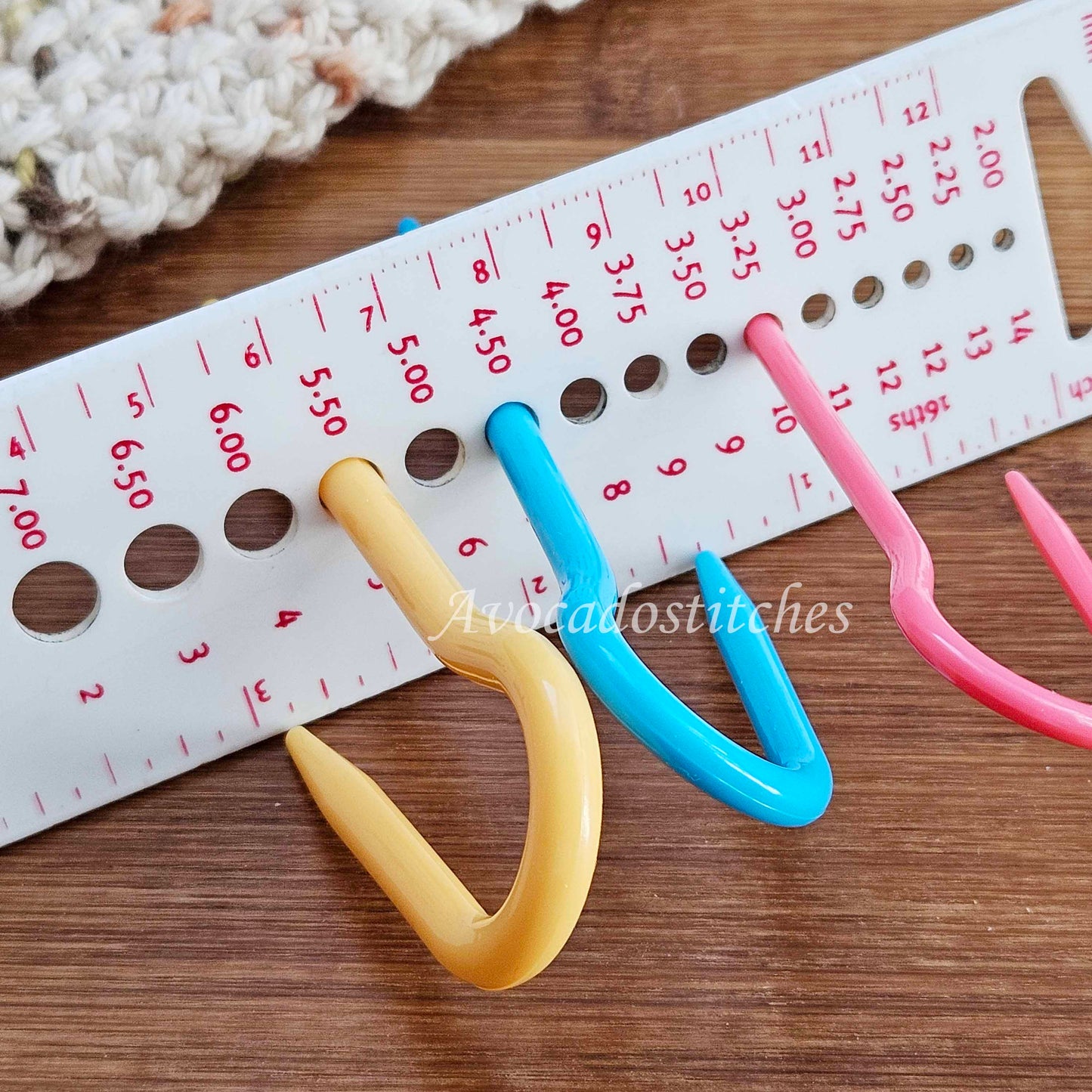 CABLE NEEDLES U shaped - 3 pieces / Stitch Holders / Plastic Cable Needles / Knitting Notions