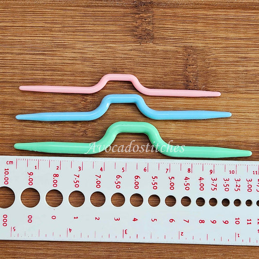 CABLE NEEDLES - 3 pieces / Stitch Holders / Plastic Cable Needles / Knitting Accessories