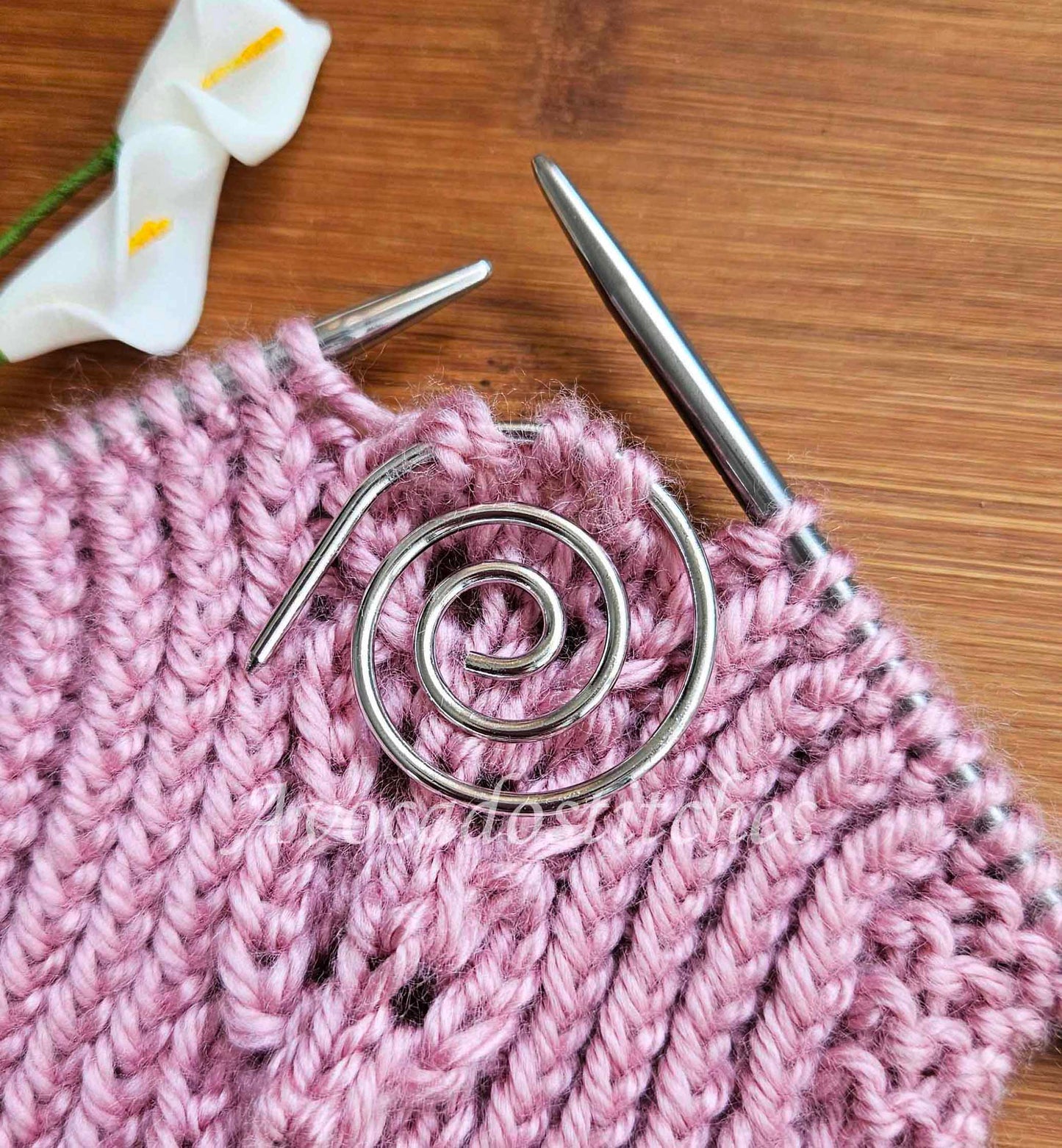 SILVER SPIRAL CABLE NEEDLE SILVER / Knitting Crochet Stitch Holder / Notions