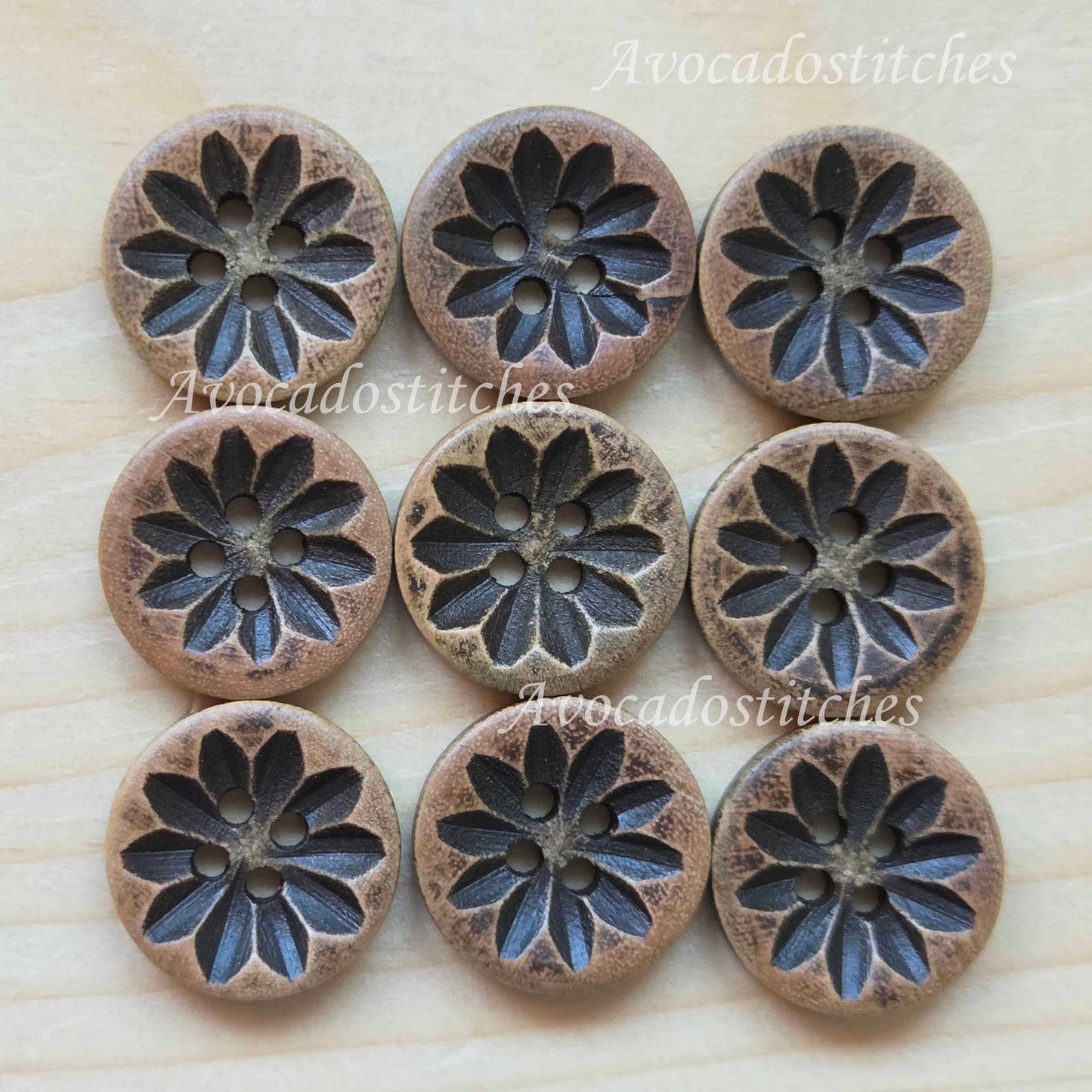 CHESTNUT FLEUR / 18mm - 6 buttons / Imitation Wooden Buttons / Resin Buttons / Sewing Buttons