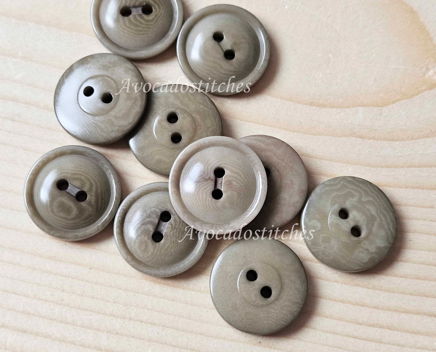 COROZO Bread Mud Beige / Beige 2-Hole Corozo Buttons / 20mm (Set of 2)
