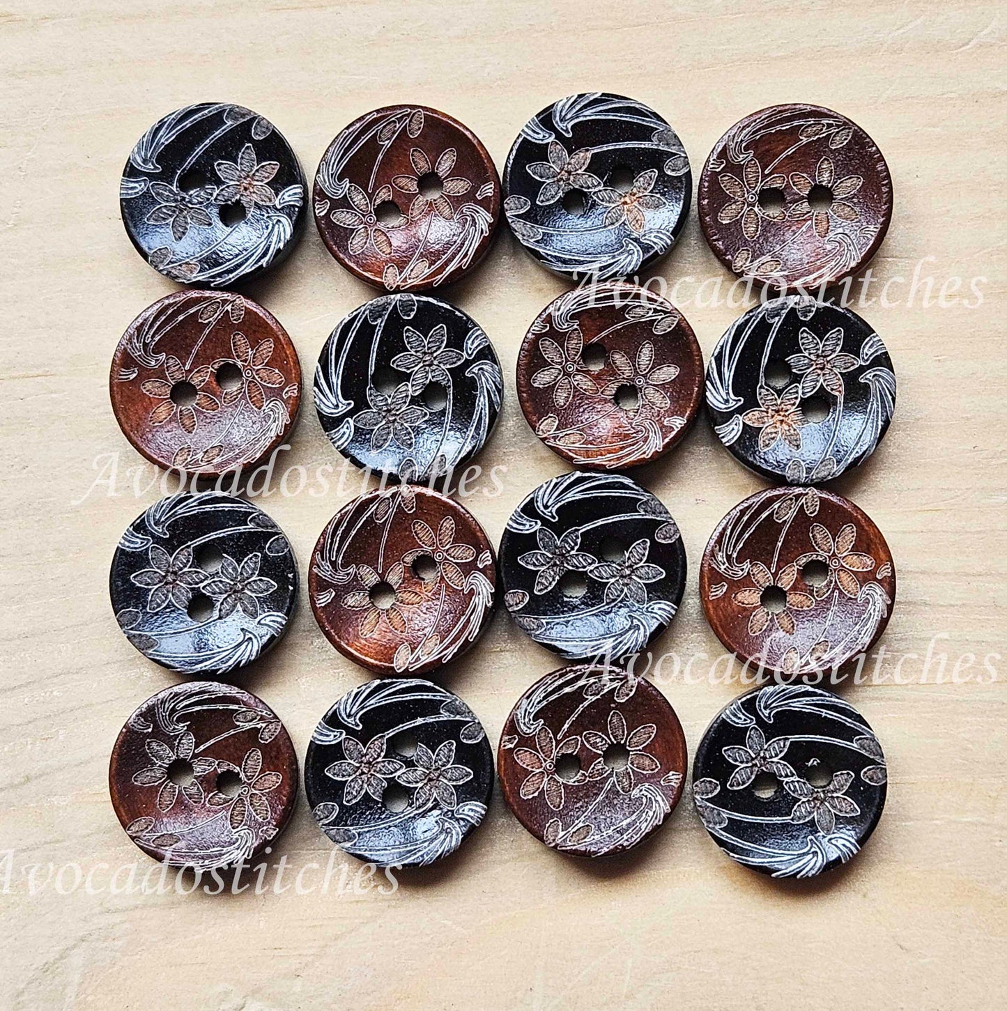 DAFFODIL / 15mm - 8 buttons / Wooden Buttons / Sewing Buttons