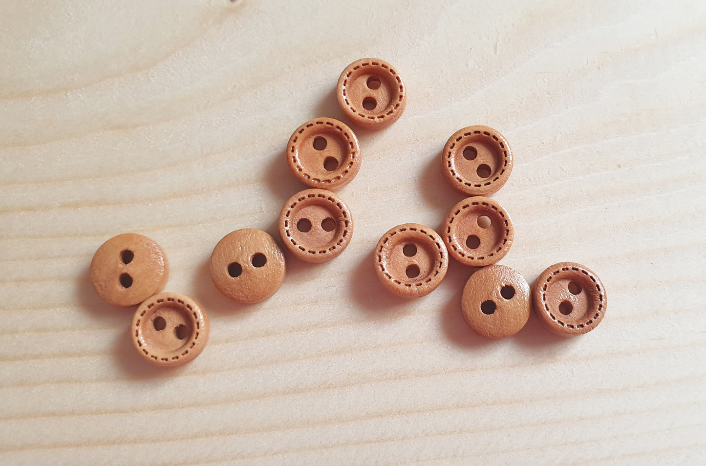DASH MINI 2-Hole Light Brown / 9mm (SMALL) / Set of 8 buttons / Wooden Buttons / Sewing Buttons