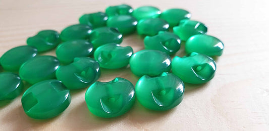 EMERALD GREEN SHANK RESIN / 12mm / Set of 8 buttons / Resin Buttons / Sewing Buttons