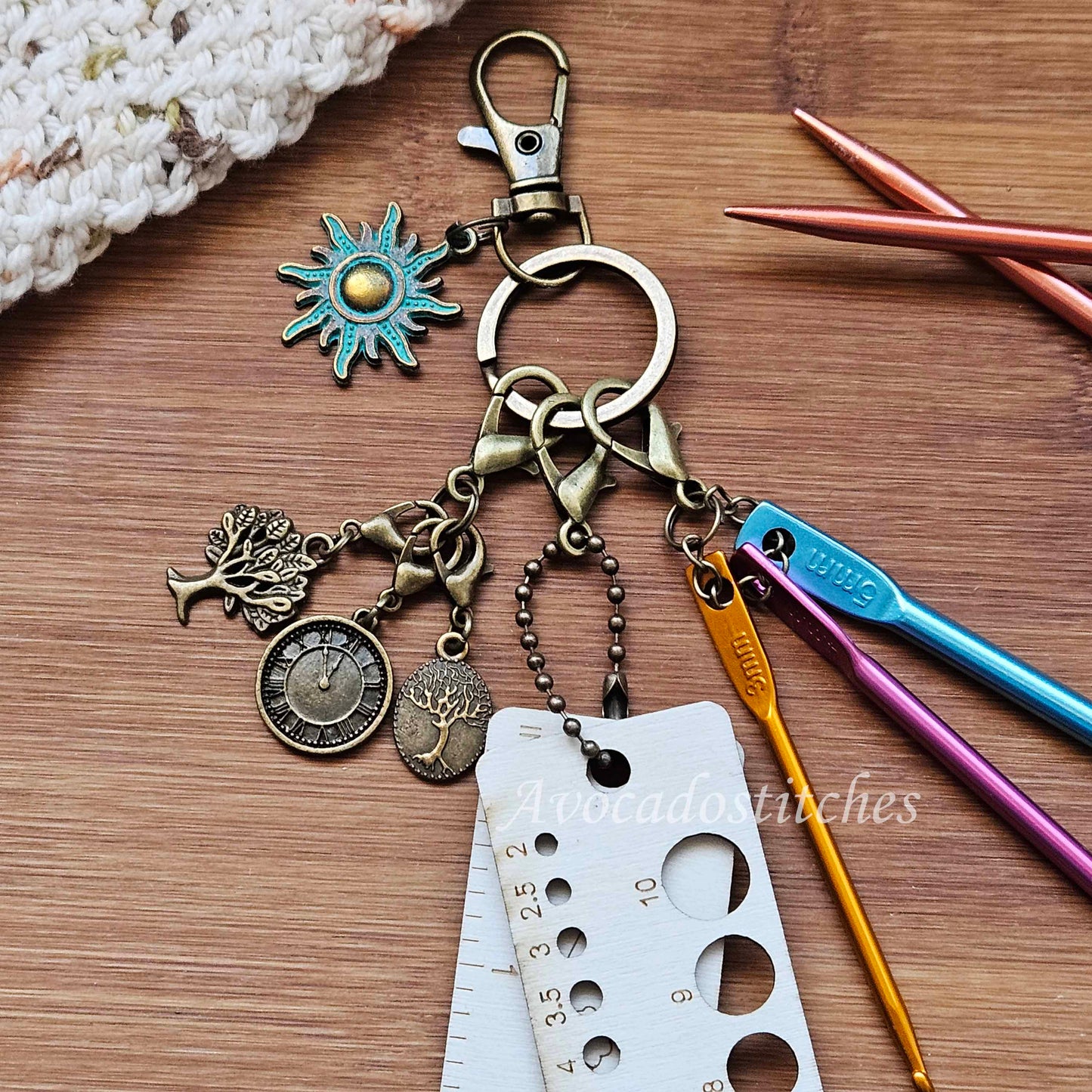ECHOES of NATURE Essential Emergency Knitting & Crochet Keychain Kit / Knitting Notion Kit