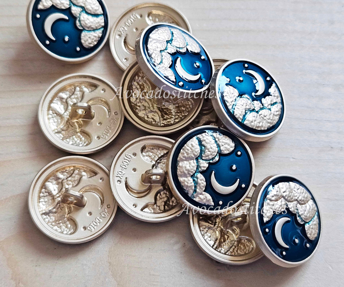 EMERALD SKY (Golden Moon) / 20mm - 4 buttons / Metal Shank Buttons / Sewing Buttons