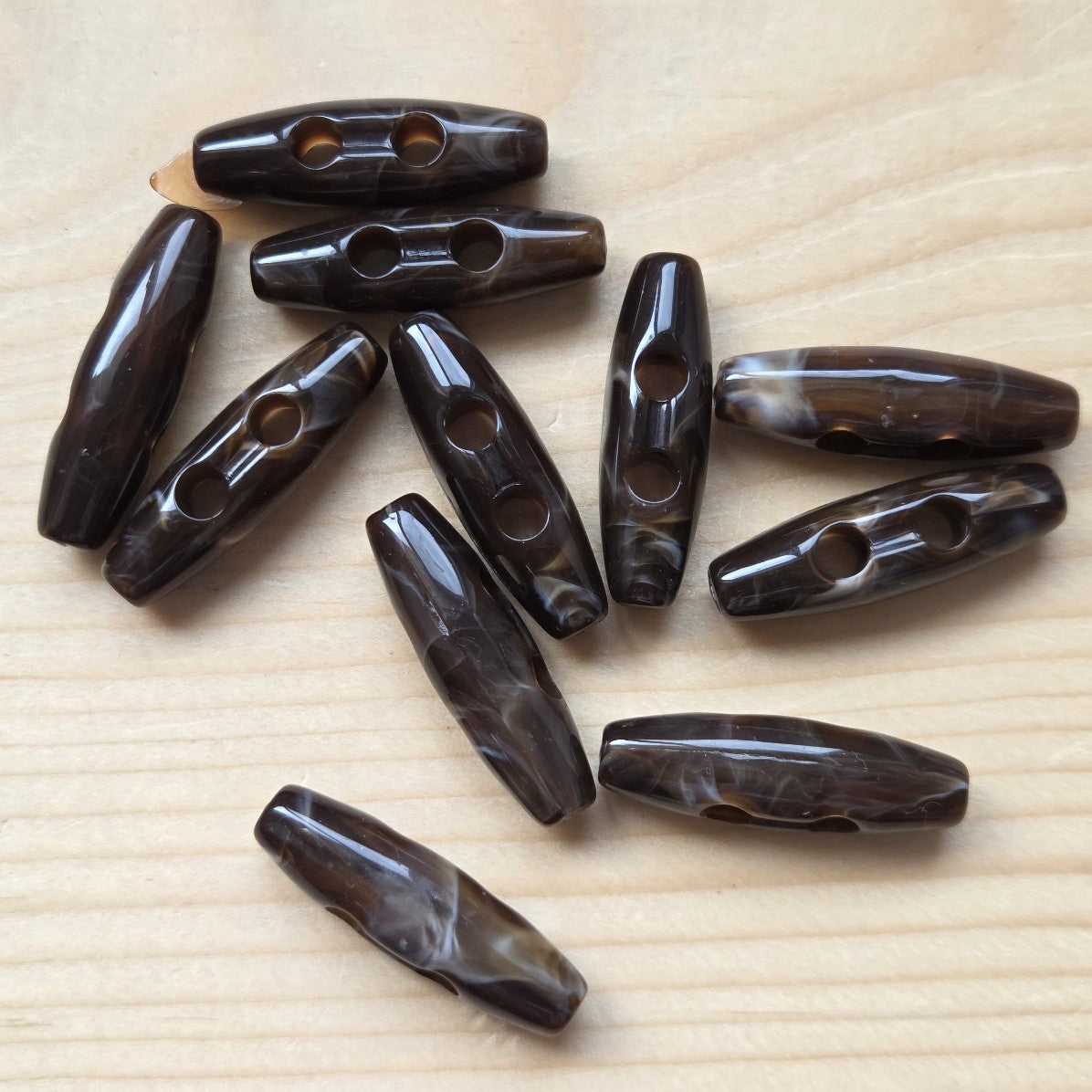 ESPRESSO SWIRL / Resin Toggle Buttons / 31mm / Set of 6