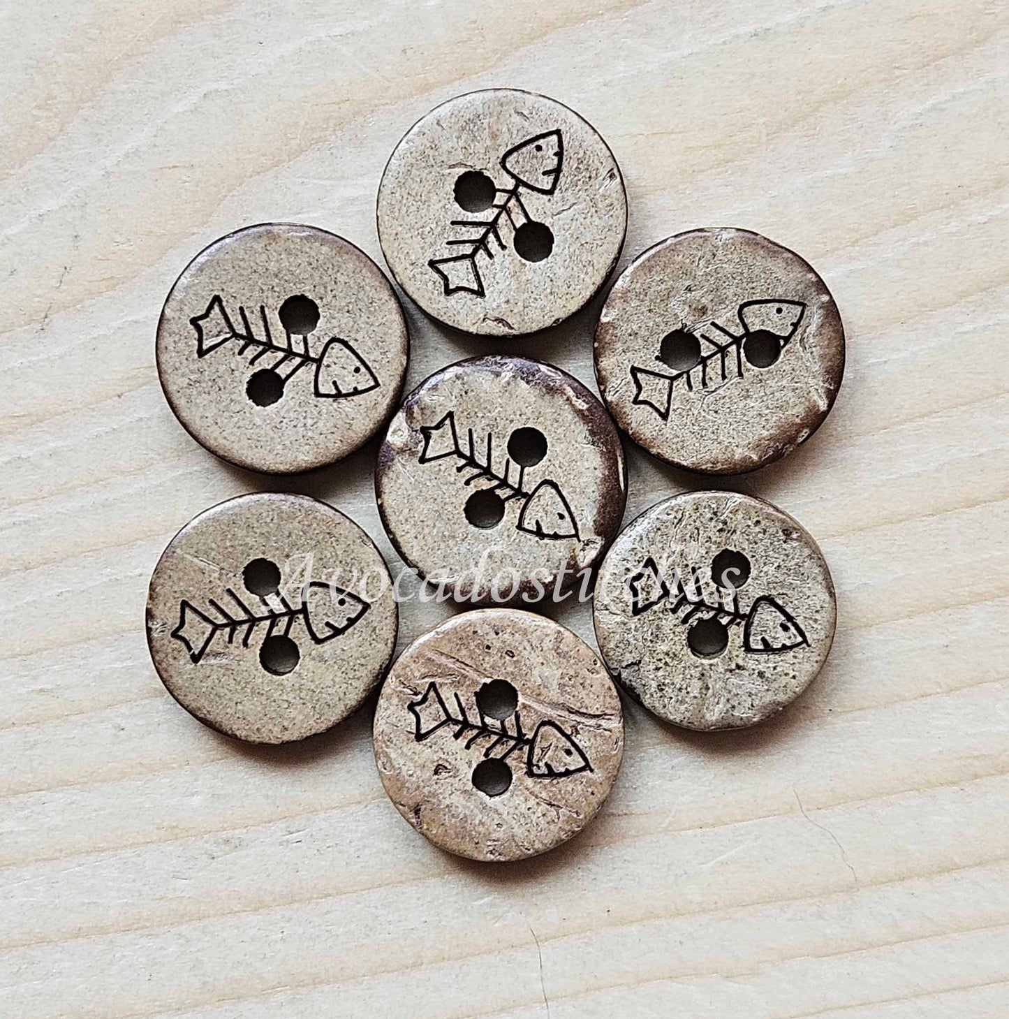 COCO FISH BONE / 12.5mm - 8 buttons / Coconut Buttons / Sewing Buttons
