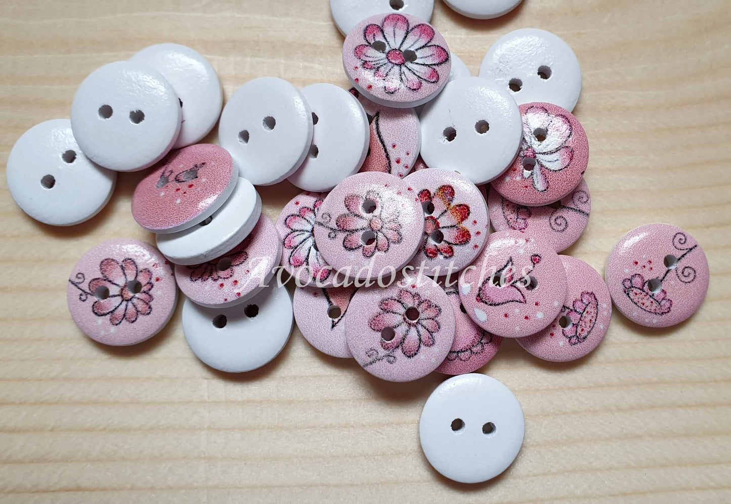 FLOWERS' LOVE / 15mm / Set of 8 buttons / Wooden Buttons / Sewing Buttons