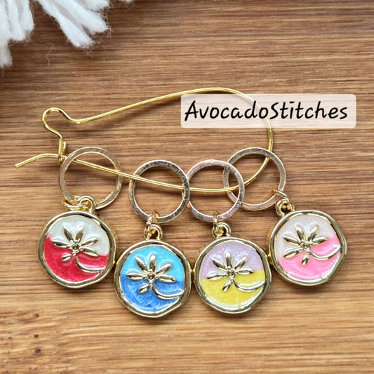 FEATHER PETALS - 4 pieces / Knitting Crochet Stitch Markers / Notions