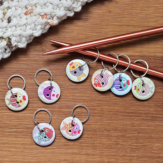 FISH ART BUTTON - 8 pieces / Knitting Crochet Stitch Markers / Notions (ex)
