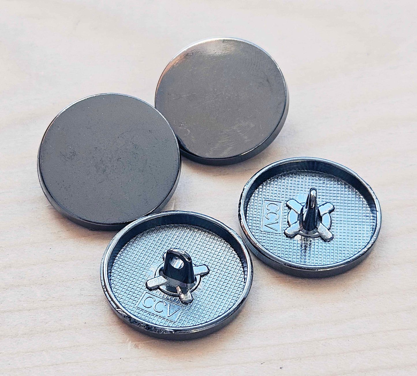 SIMPLE FLAT ROUND Shank - Gunmetal / 23mm - 6 buttons / Metal Alloy Shank Buttons / Sewing Buttons