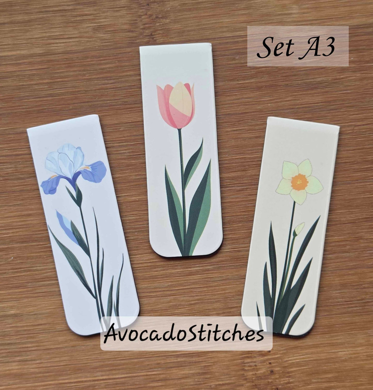 FLORAL FADE – 3 Pieces / Magnetic Bookmarks / Pastel Flower Series