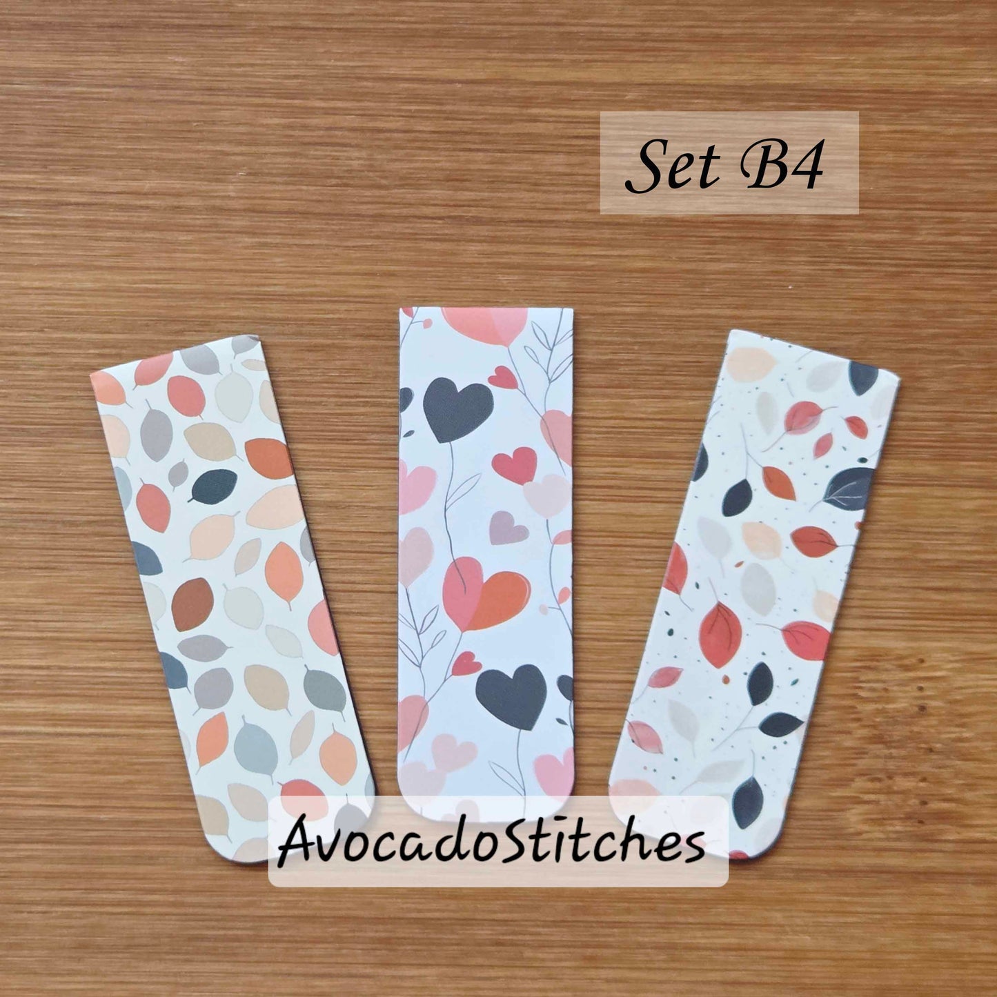 FLORAL FADE – 3 Pieces / Magnetic Bookmarks / Pastel Flower Series