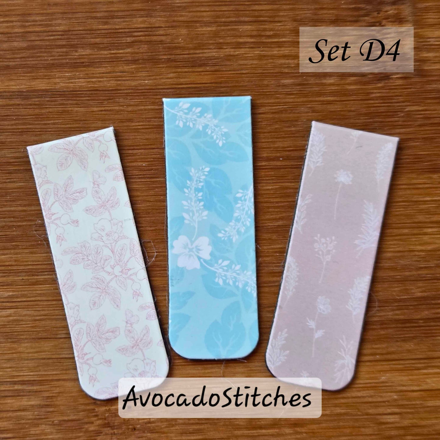 FLORAL FADE – 3 Pieces / Magnetic Bookmarks / Pastel Flower Series