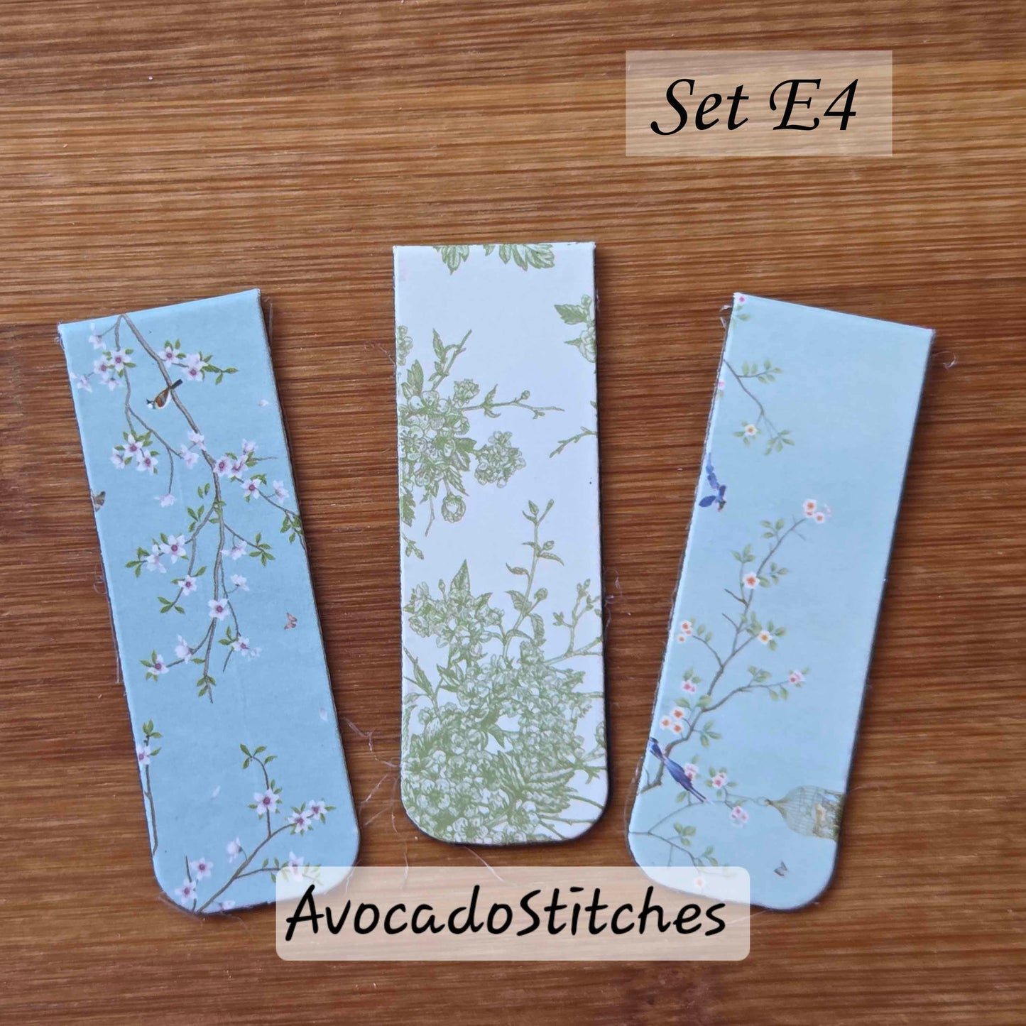 FLORAL FADE – 3 Pieces / Magnetic Bookmarks / Pastel Flower Series