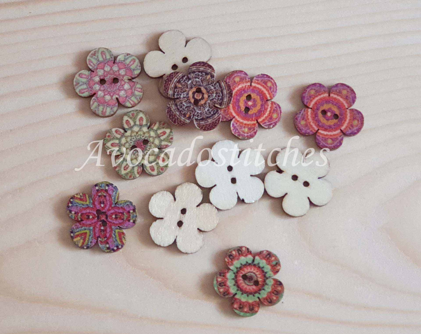 FLOWER ART / 15-25mm / Wooden Buttons / Sewing Buttons