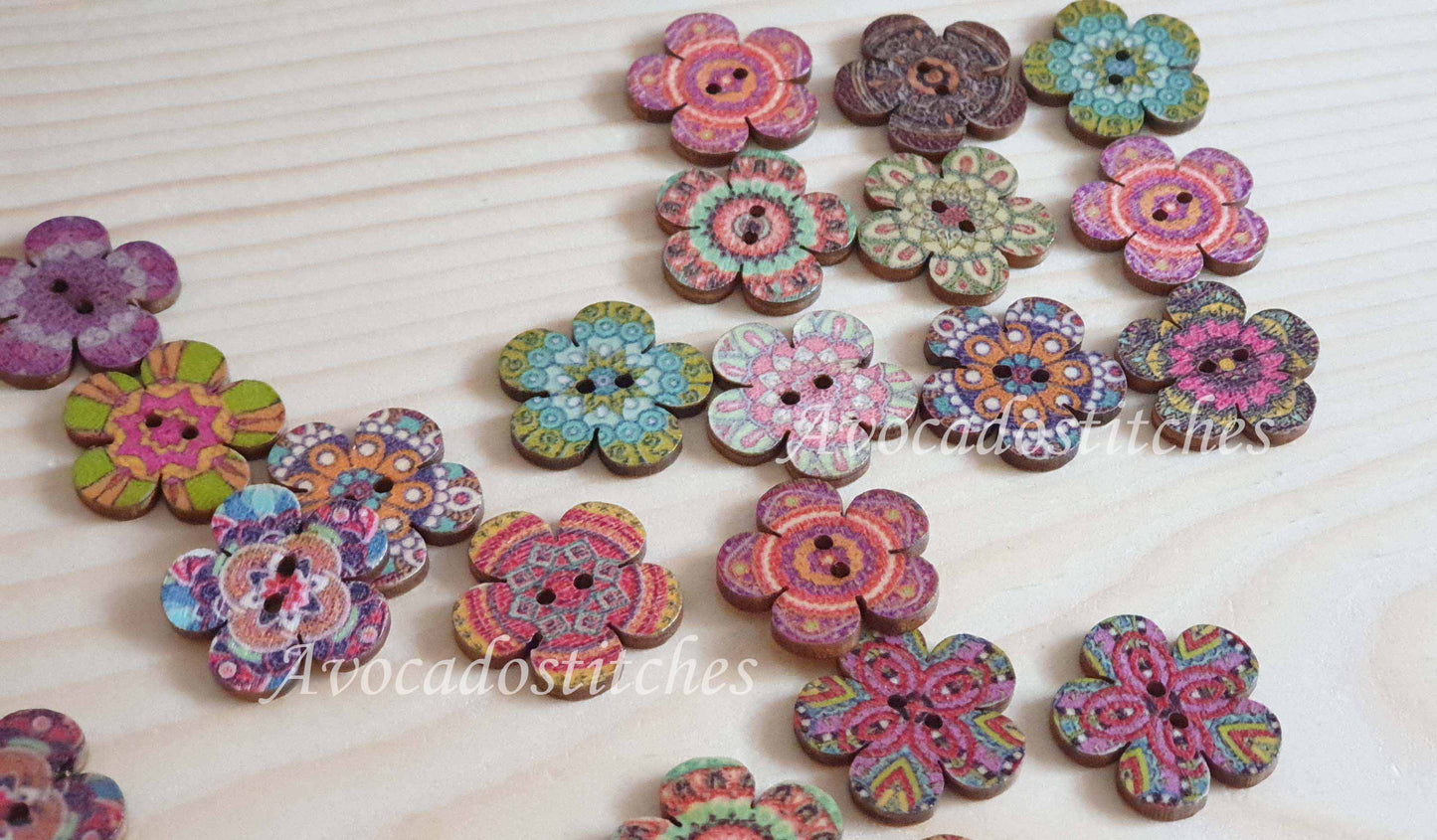 FLOWER ART / 15-25mm / Wooden Buttons / Sewing Buttons