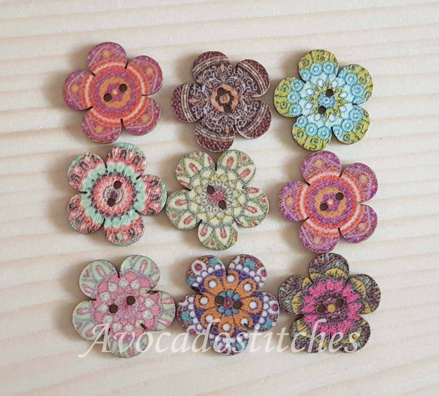 FLOWER ART / 15-25mm / Wooden Buttons / Sewing Buttons