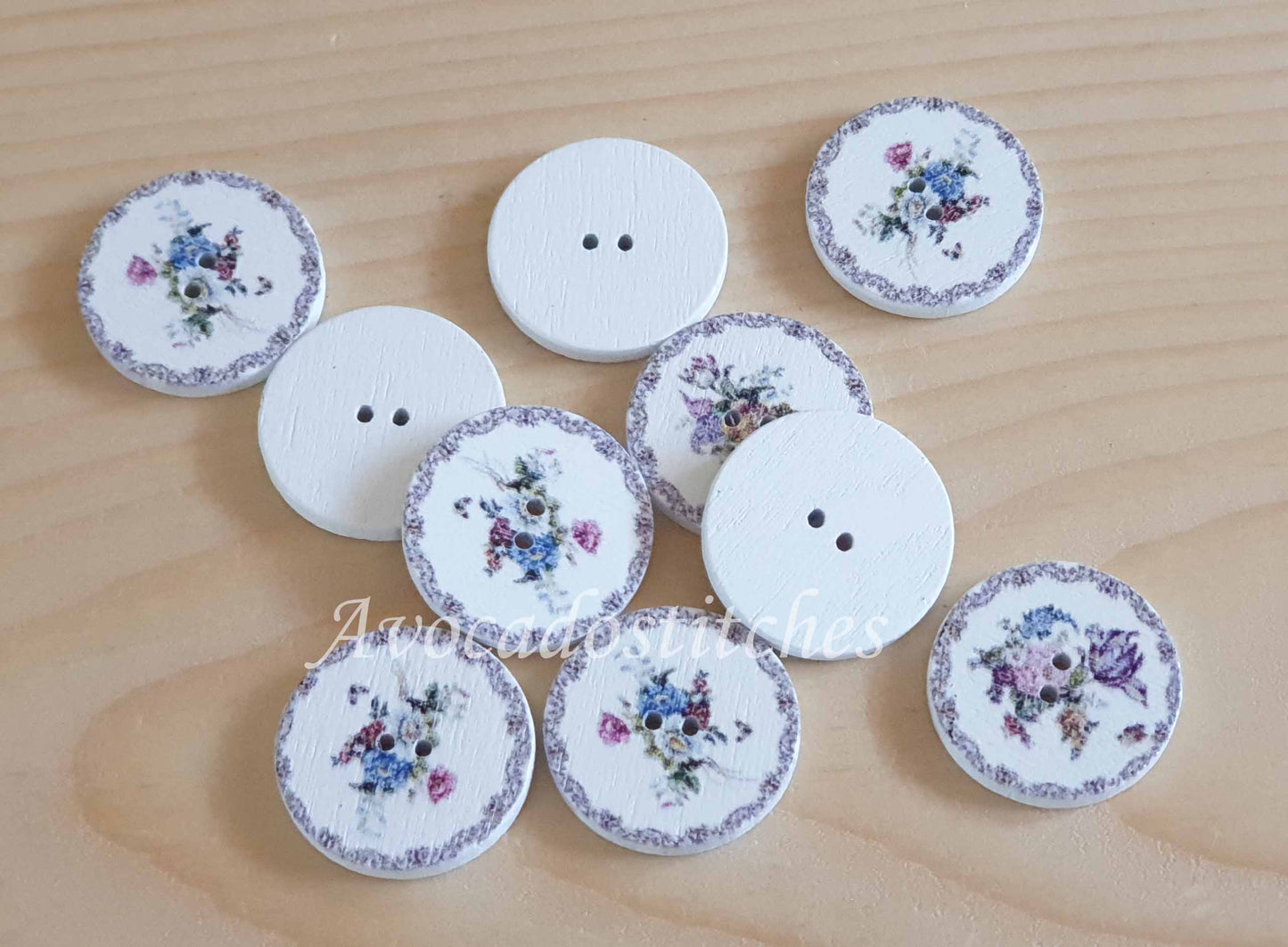 FLOWER PAINTING / 20-25mm / Wooden Buttons / Sewing Buttons