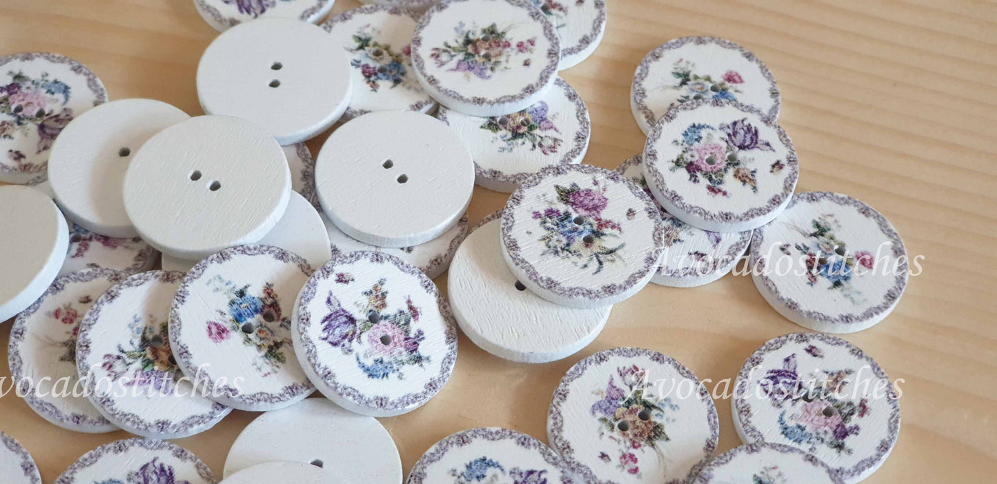 FLOWER PAINTING / 20-25mm / Wooden Buttons / Sewing Buttons