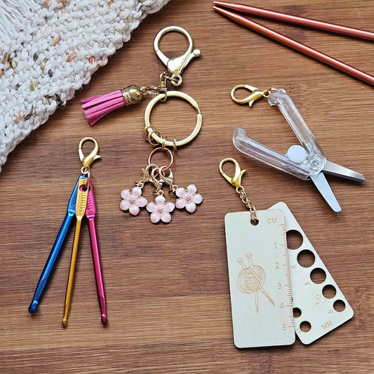 PINK FLORAL Essential Emergency Knitting & Crochet Keychain Kit / Knitting Notion Kit