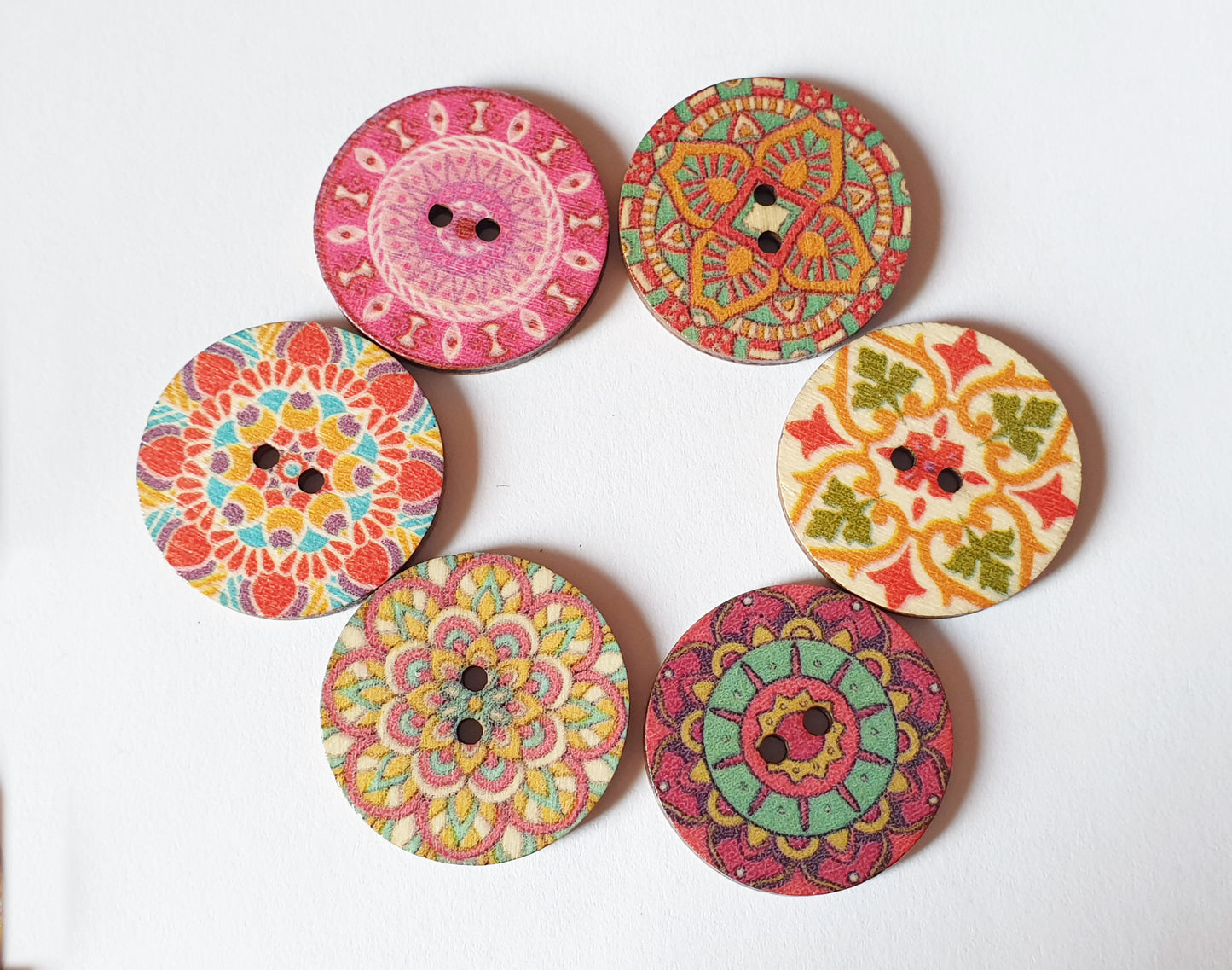 INDIAN MANDALA / 15-25mm / Wooden Buttons / Sewing Buttons