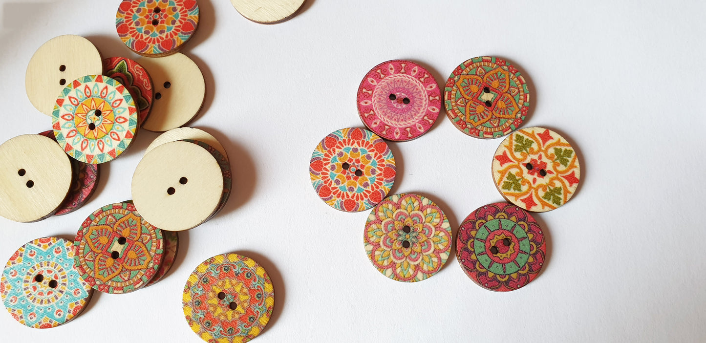 INDIAN MANDALA / 15-25mm / Wooden Buttons / Sewing Buttons