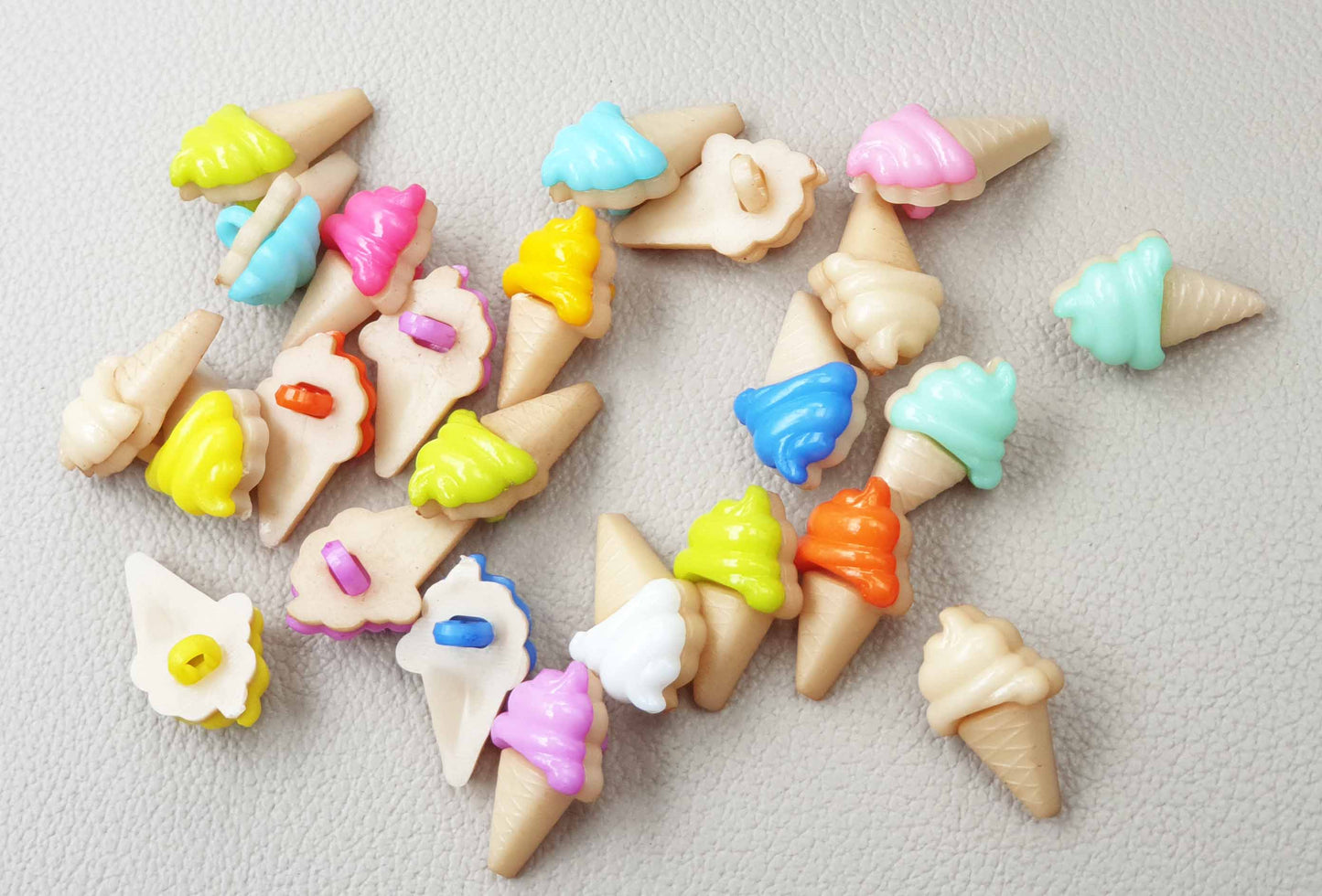 ICE-CREAM RESIN / 14*22mm / Set of 10 buttons / Kid Child Shank Buttons / Sewing Buttons