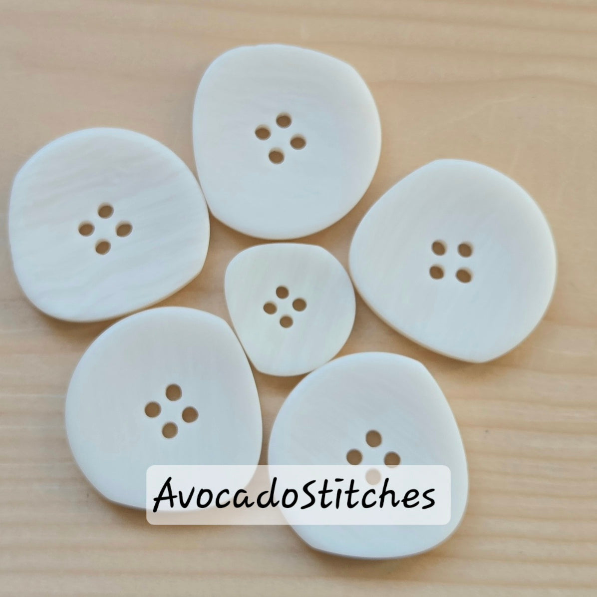 IRREGULAR IVORY / Set of 4 buttons / Resin Buttons / Sewing Buttons