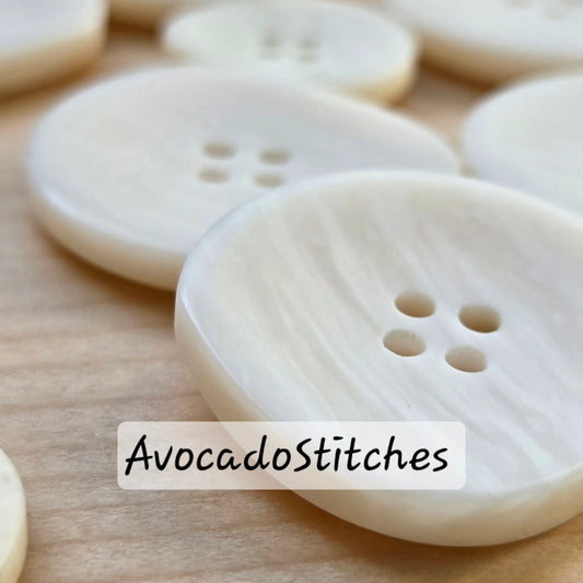 IRREGULAR IVORY / Set of 4 buttons / Resin Buttons / Sewing Buttons