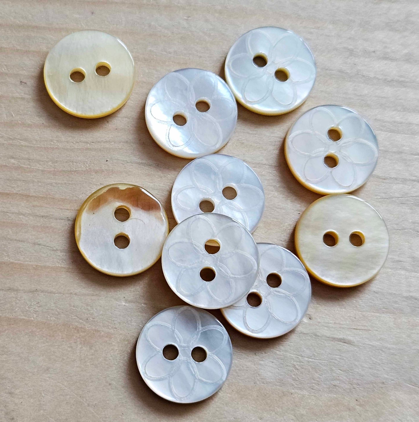 PEARL JASMINE / 11mm / MOP Shell Buttons / Sewing Buttons
