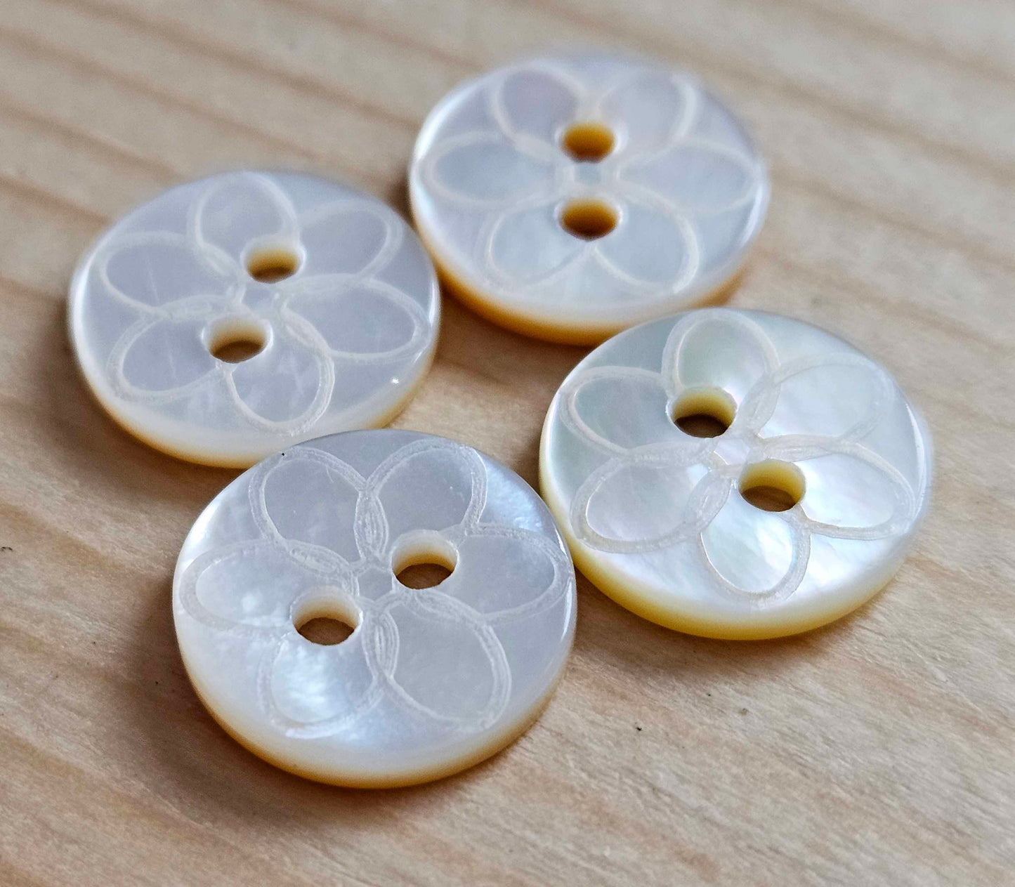 PEARL JASMINE / 11mm / MOP Shell Buttons / Sewing Buttons